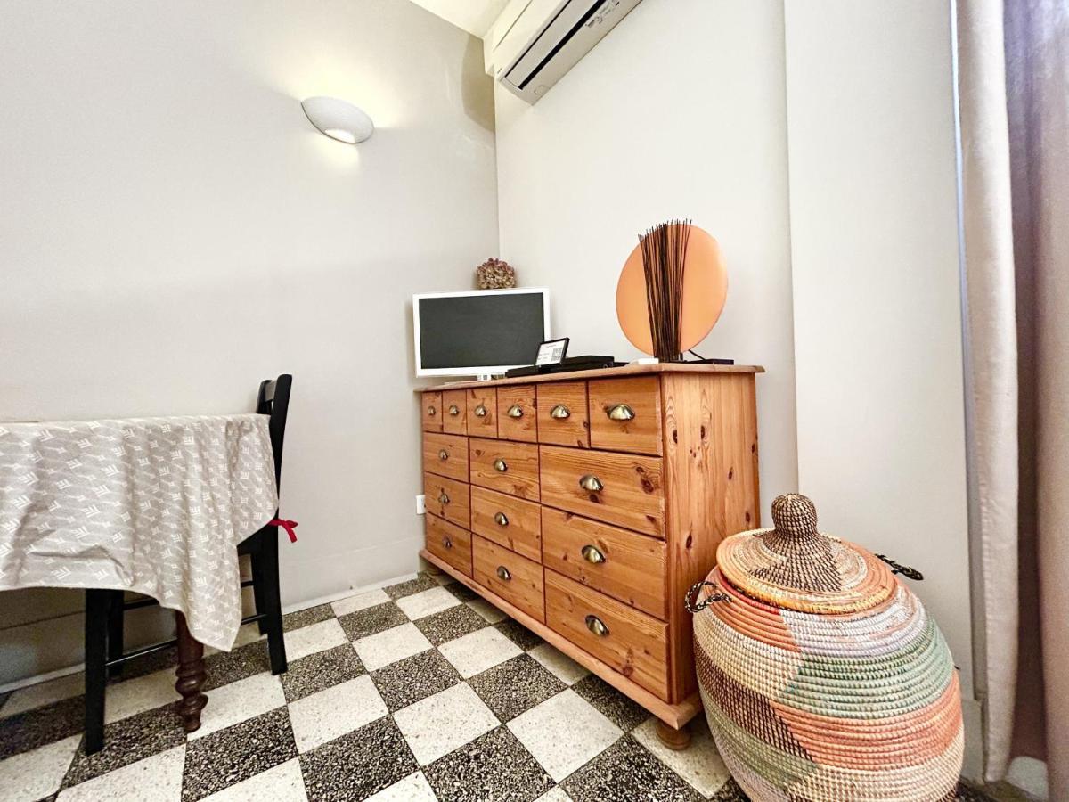 Aparthotel Riviera - Balcon Des Etats Unis - Old Town Promenade Des Anglais Nice Exterior photo